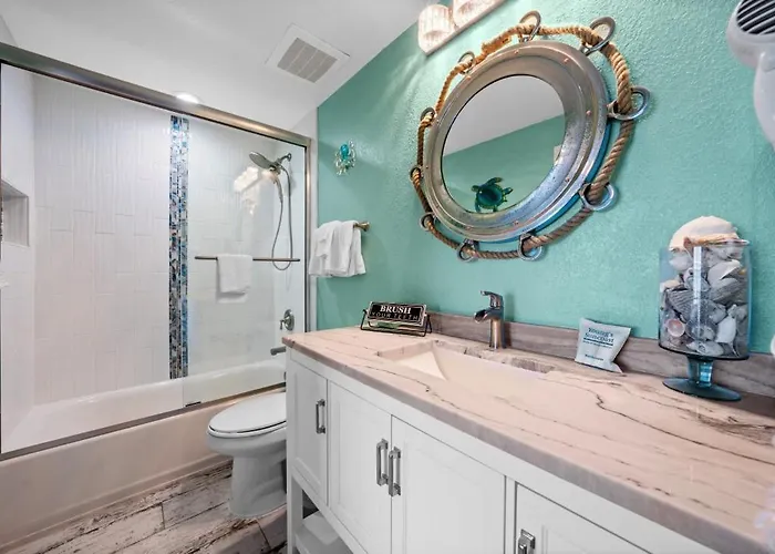 Apartment Crystal Tower 601 By Youngs Suncoast