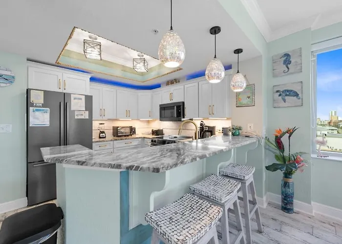 Apartment Crystal Tower 601 By Youngs Suncoast *